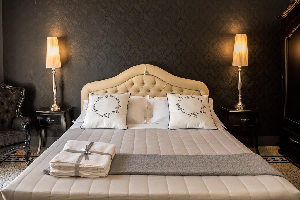 Bed and Breakfast Palazzo Bignami Lecce Zewnętrze zdjęcie
