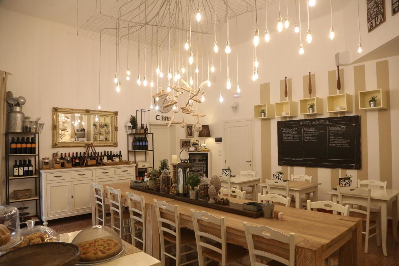 Bed and Breakfast Palazzo Bignami Lecce Zewnętrze zdjęcie